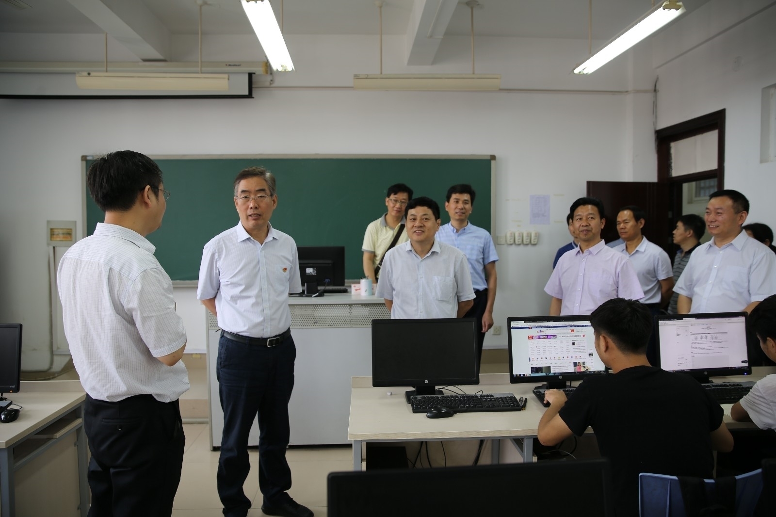 孙校长到我院调研.jpg 孙校长到我院调研.jpg