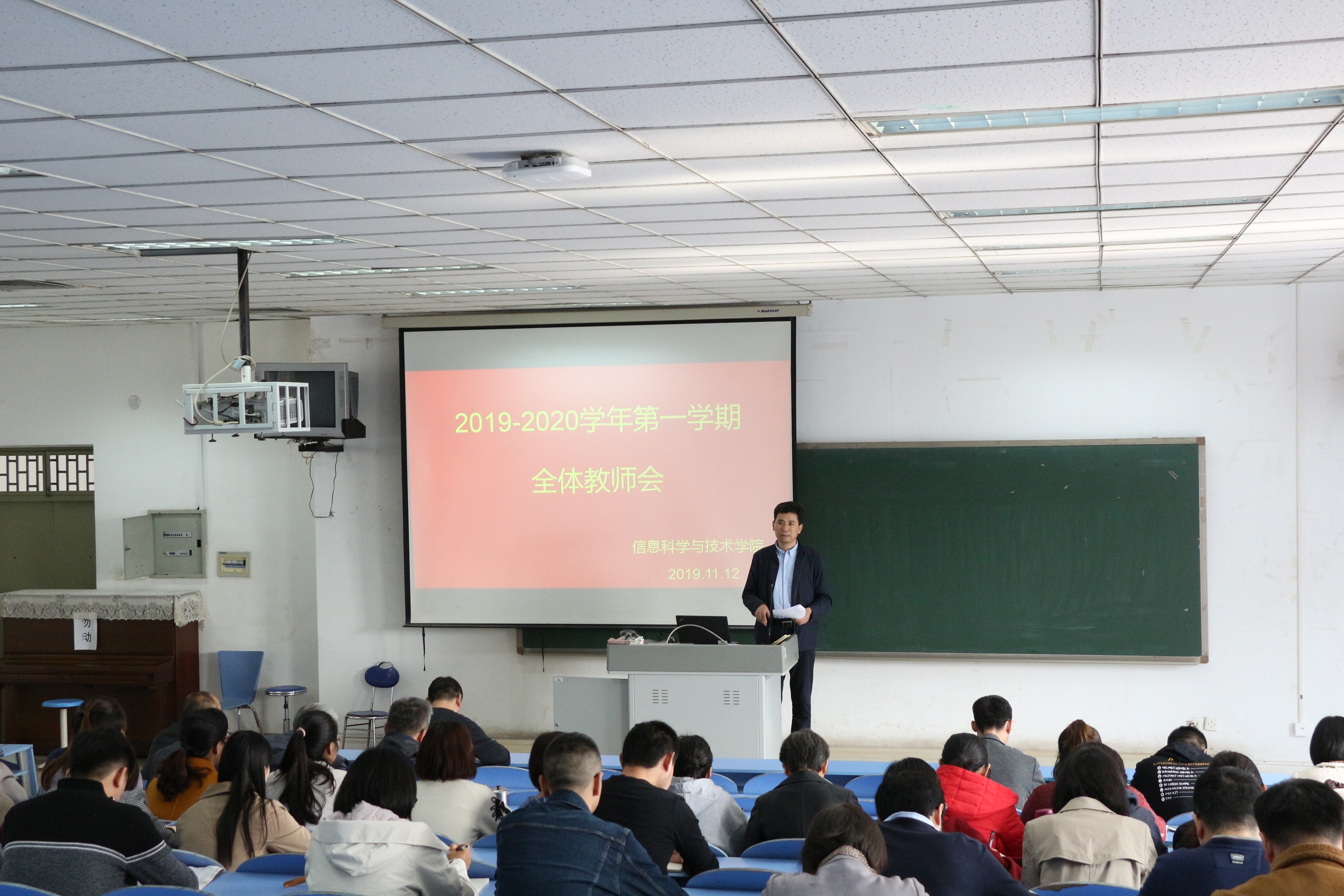 9246ee9920289299f76587831c19eeb.jpg 9246ee9920289299f76587831c19eeb.jpg