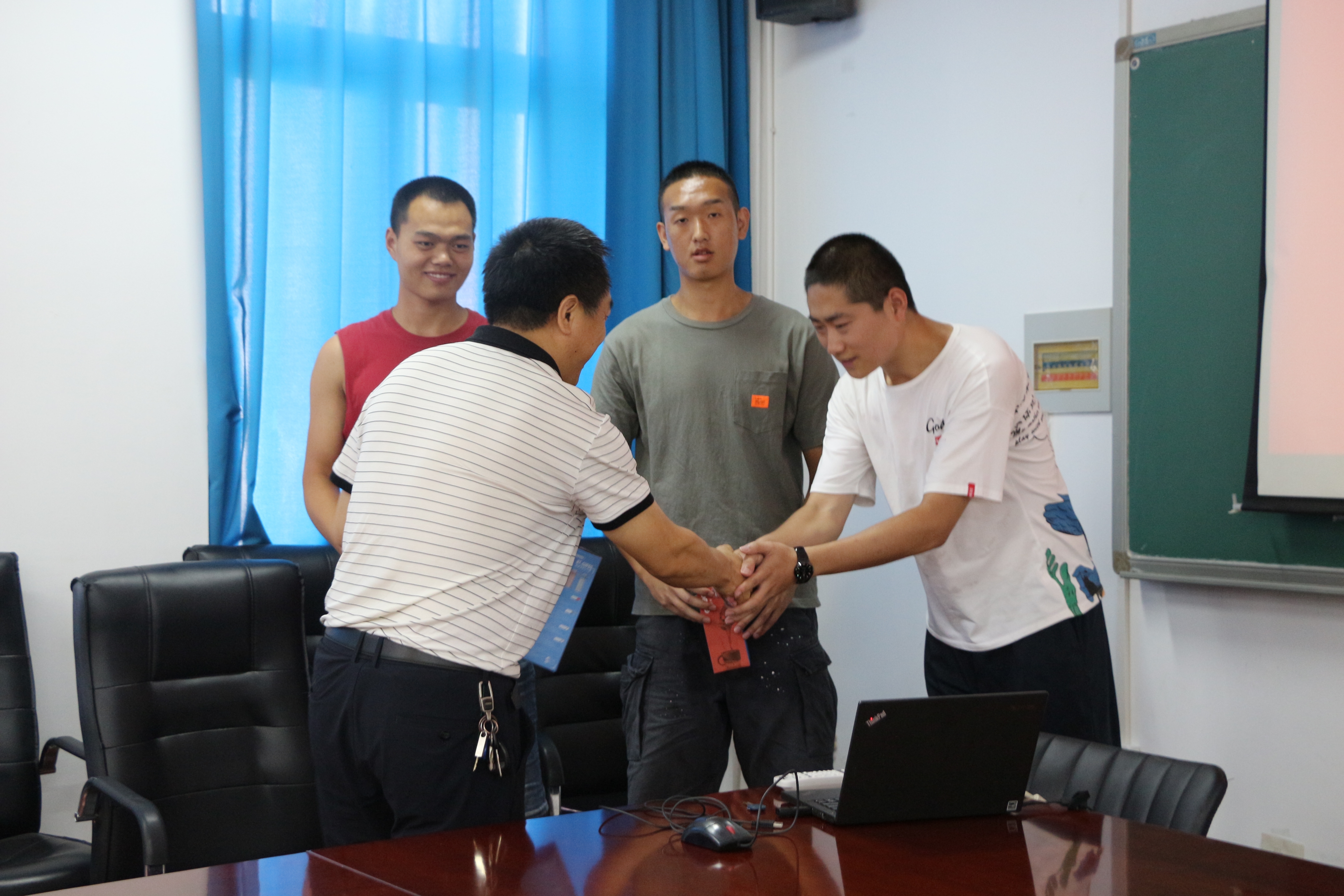 微信图片_20190905081600.jpg 微信图片_20190905081600.jpg