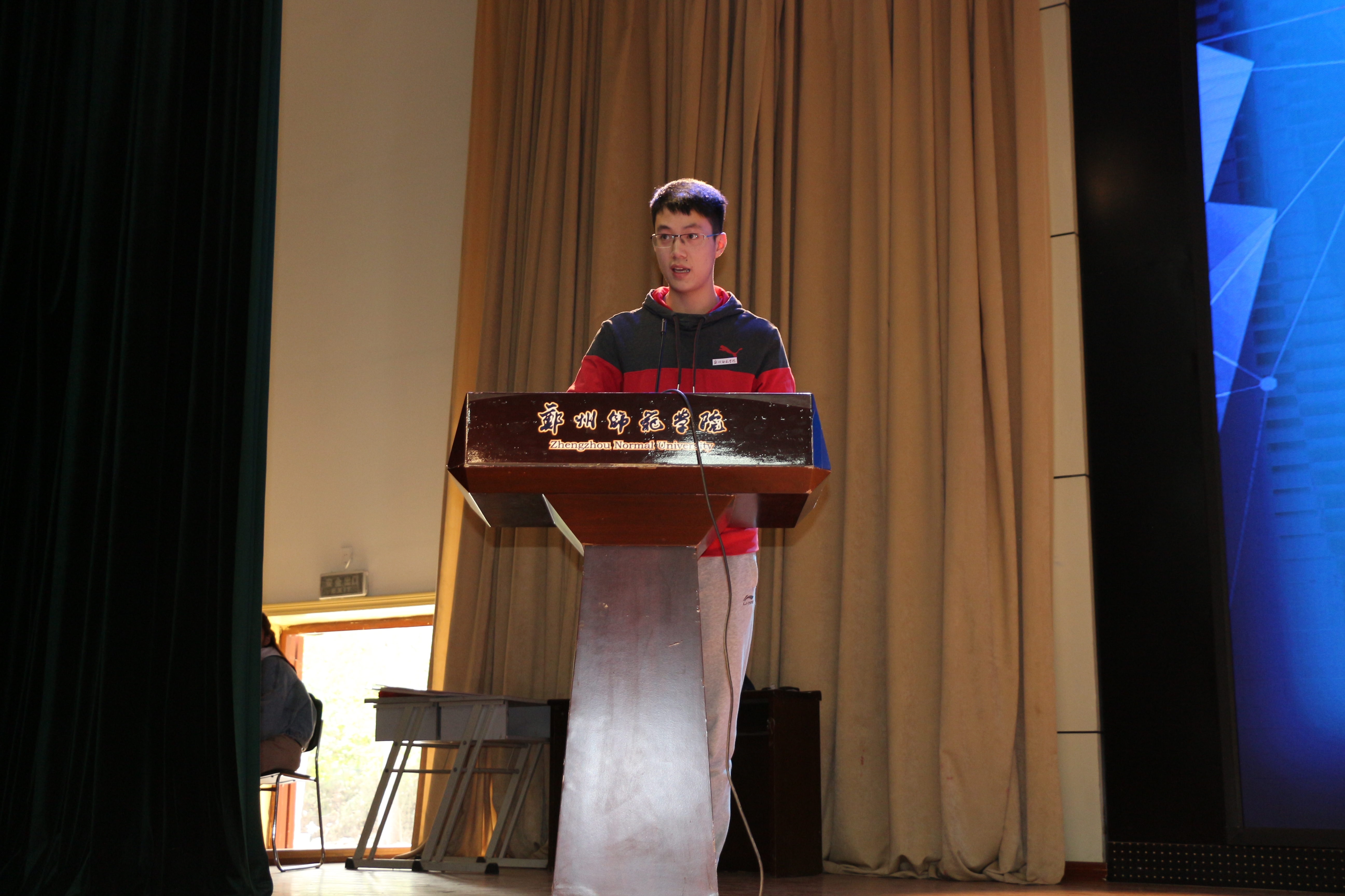 IMG_0349.JPG IMG_0349.JPG