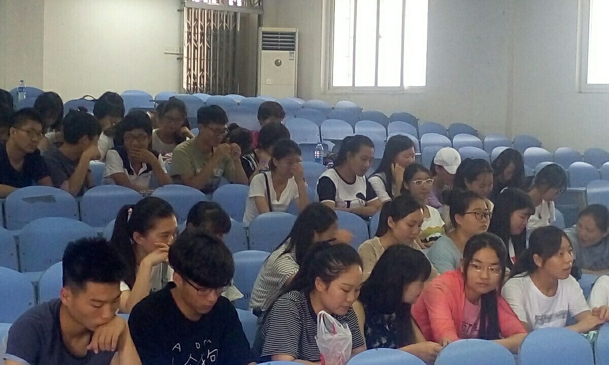 我院暑期社会实践动员大会顺利召开2.jpg 我院暑期社会实践动员大会顺利召开2.jpg