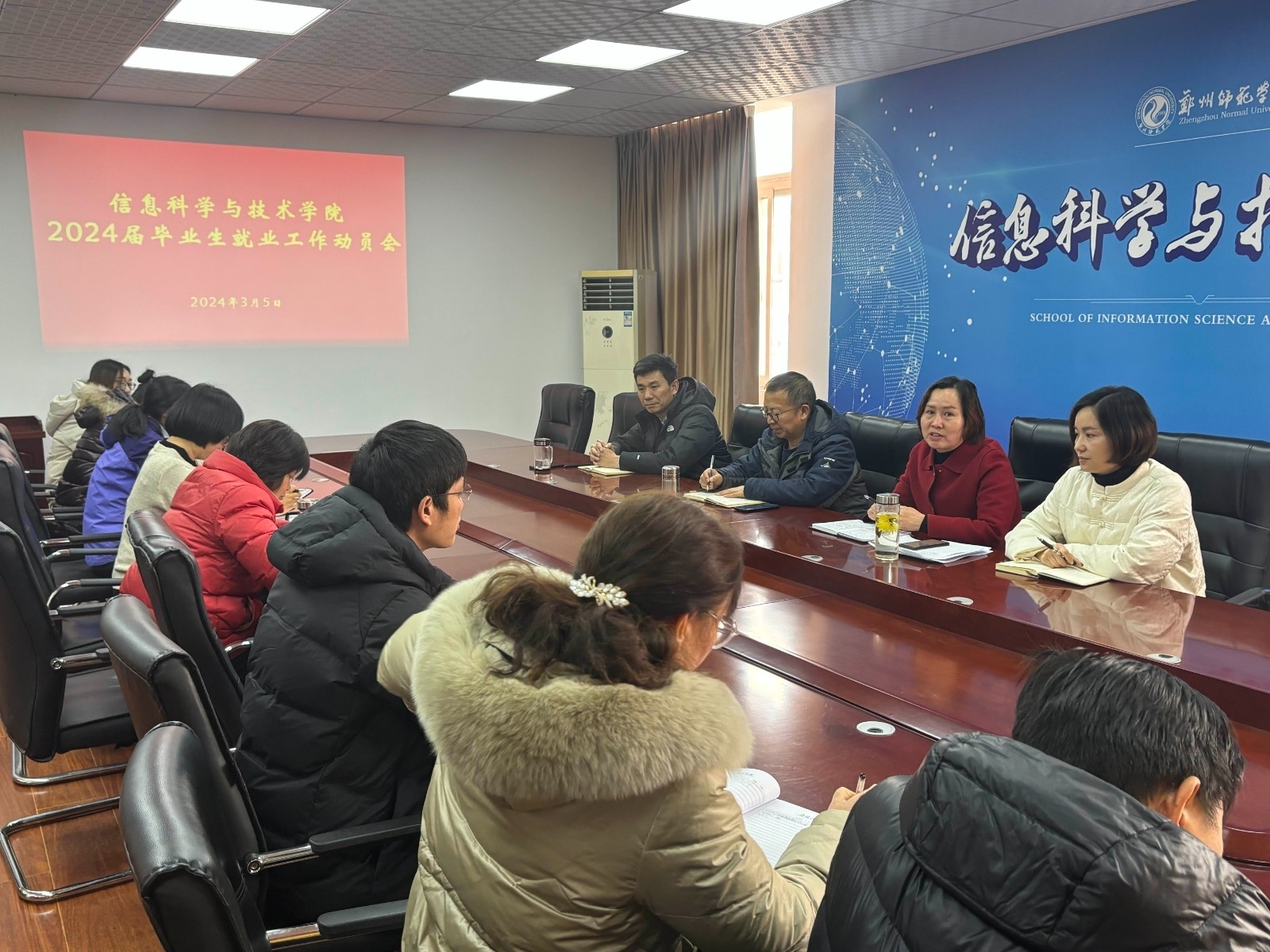 4d2ae6e014c0ed5bf5aa63427faca8b.jpg 4d2ae6e014c0ed5bf5aa63427faca8b.jpg